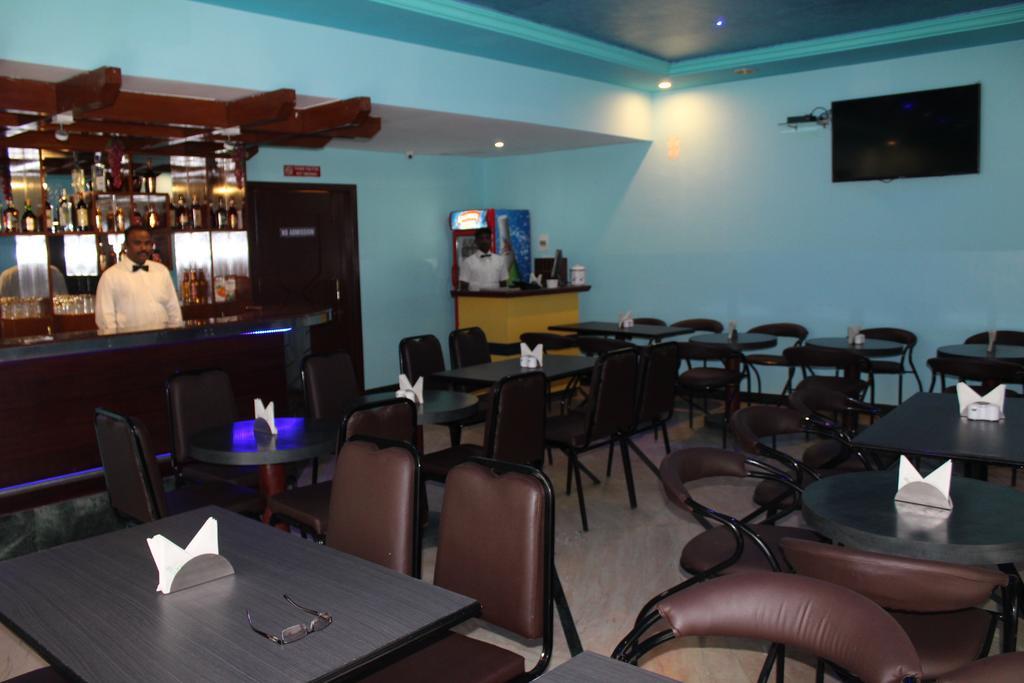 Paramount Inn Sriperumbudur Luaran gambar